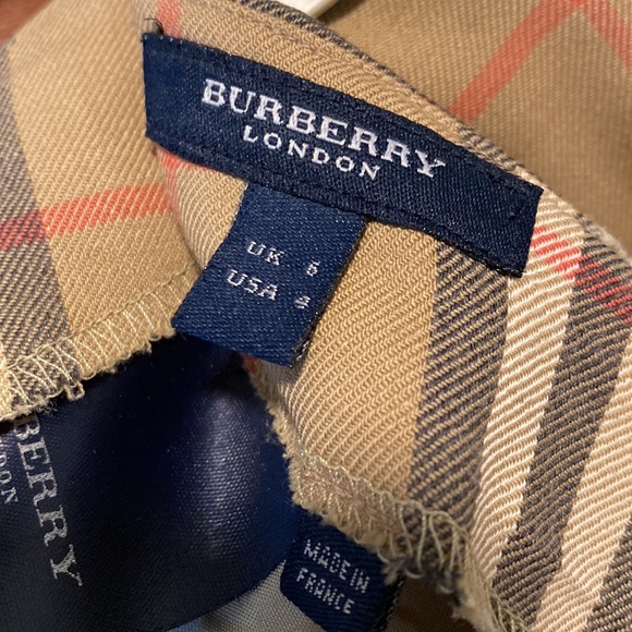 Burberry Vintage Classic Check Straight Skirt with Side Slit, Size 4 Appr 23 3/4 - Picture 7 of 7